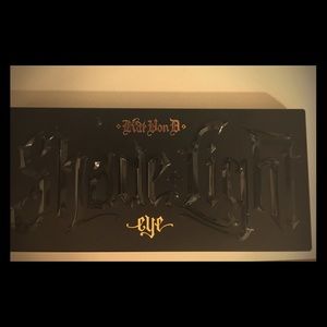 Kat Von D Shade + Light eye contour palette